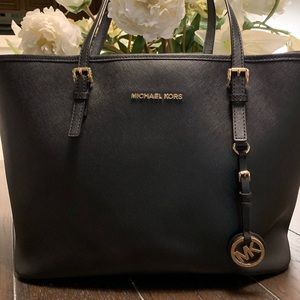 Michael Kors Travel / Carry All Tote